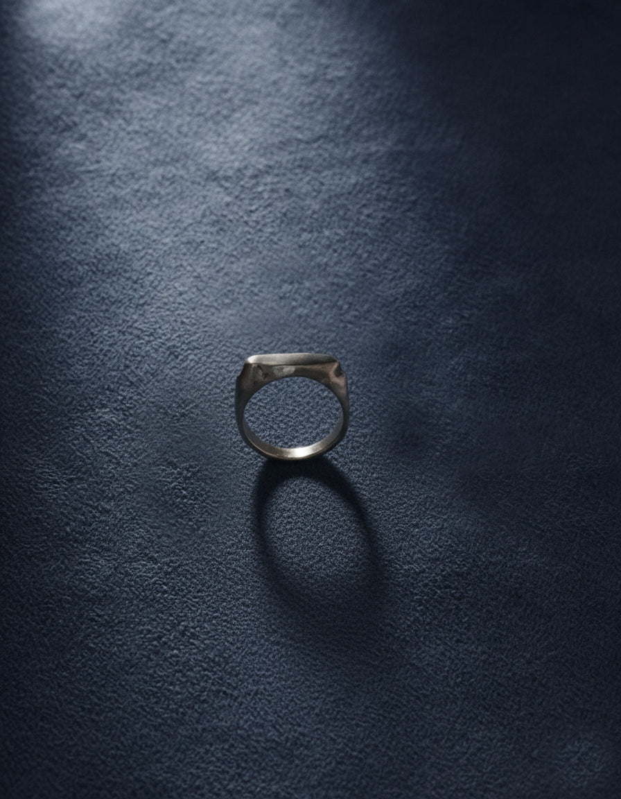 San Elongated Signet Ring